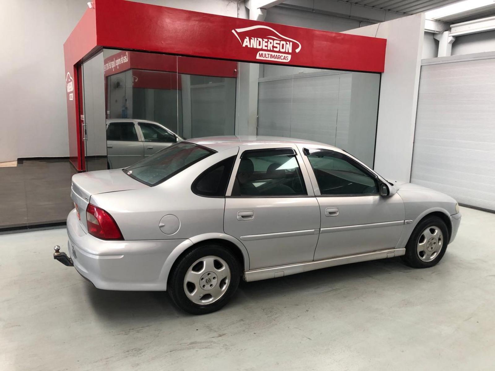 VECTRA 2.0 a venda na Anderson Multimarcas