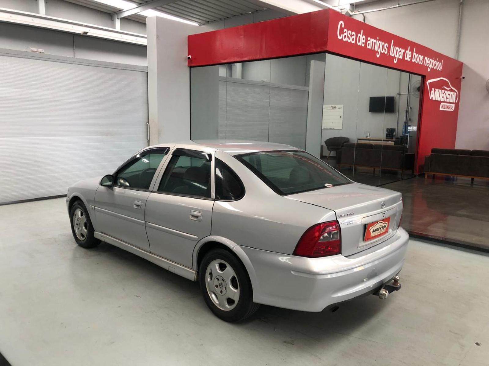 VECTRA 2.0 a venda na Anderson Multimarcas