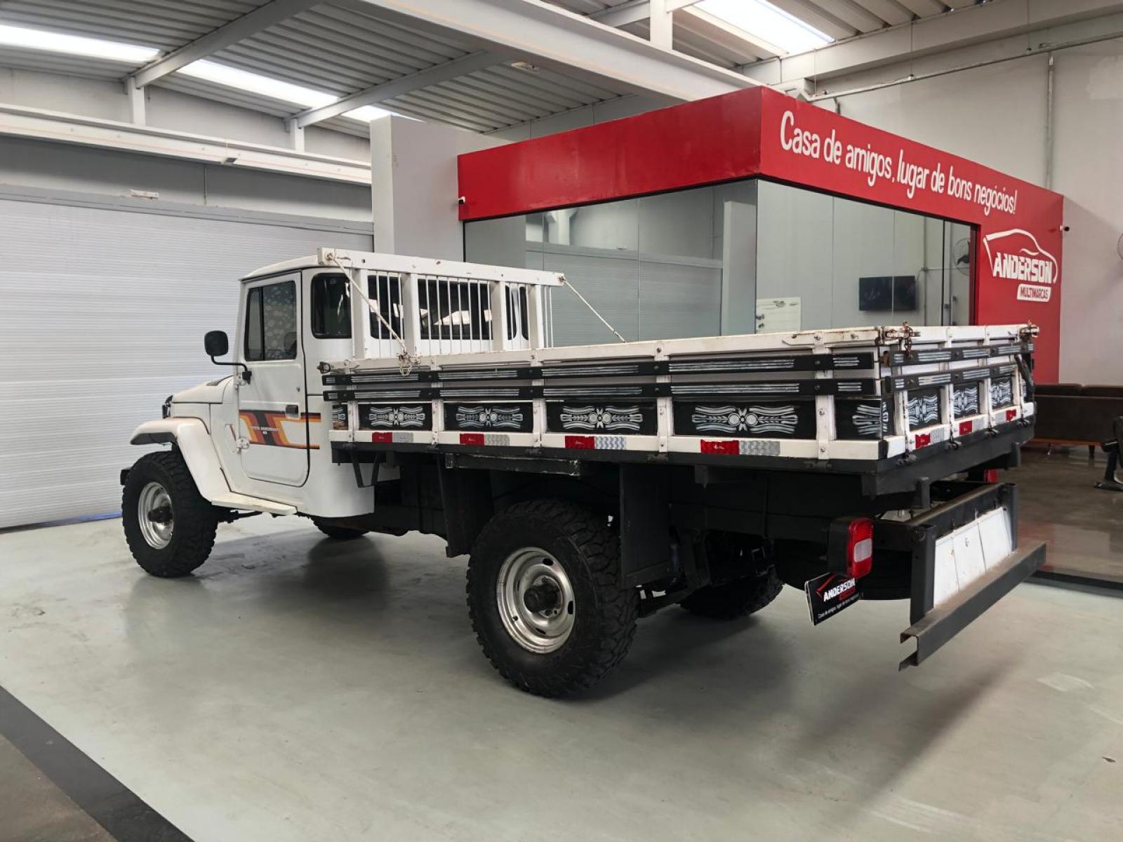 BANDEIRANTE BANDEIRANTE 4X4 a venda na Anderson Multimarcas