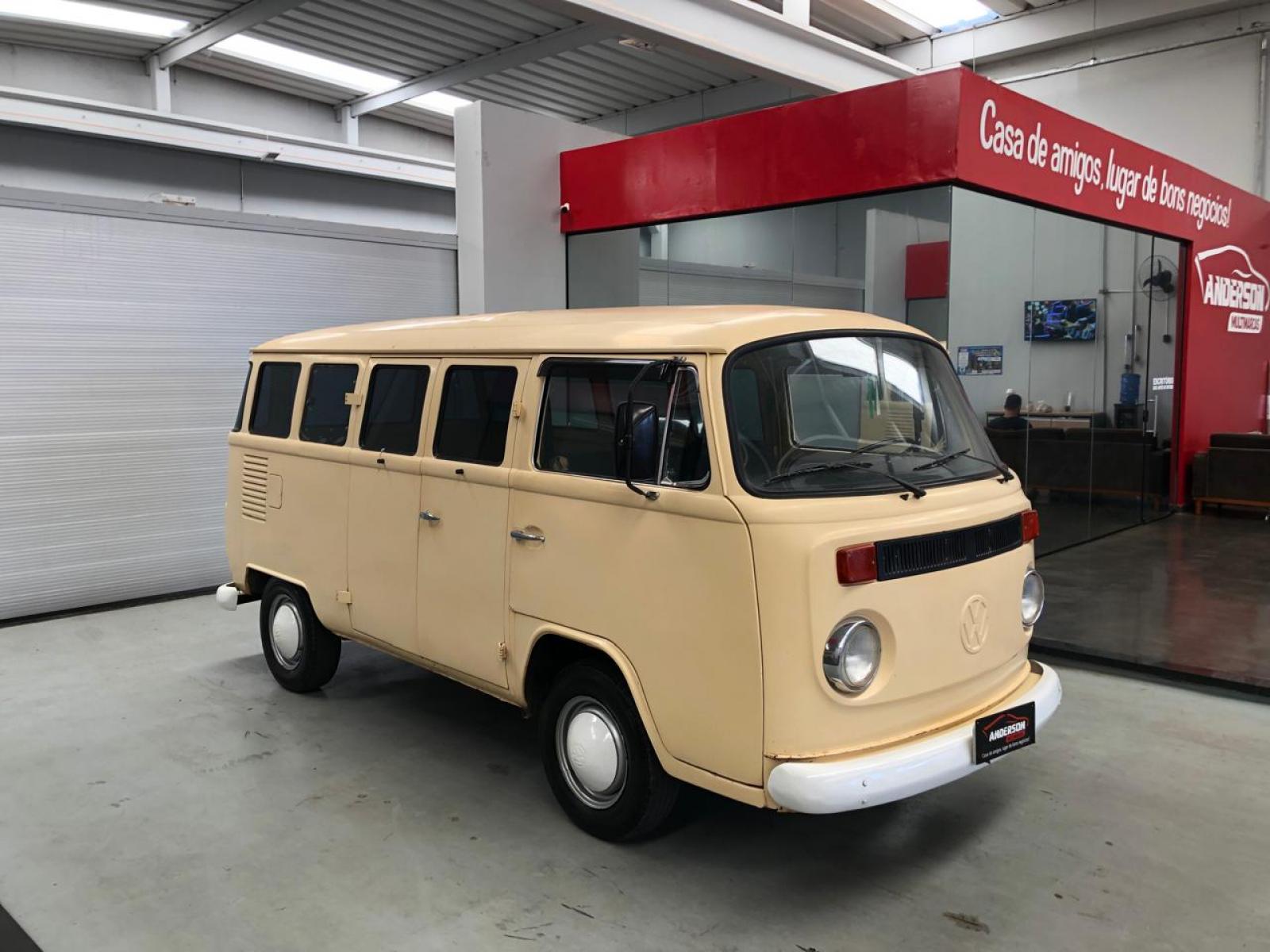 KOMBI