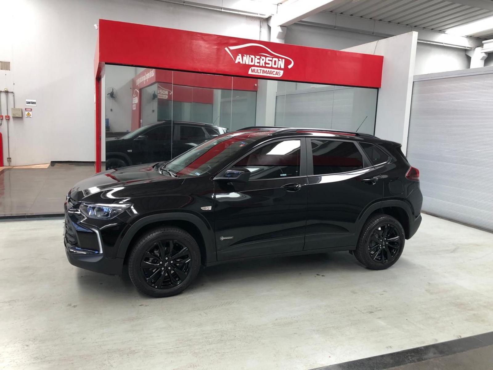 TRACKER 1.0 TURBO MIDNIGHT a venda na Anderson Multimarcas