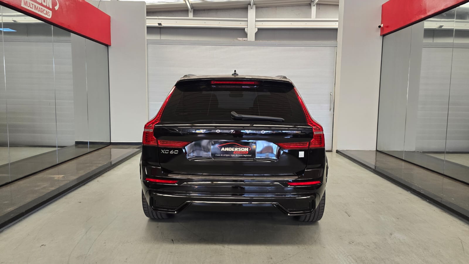 XC60 T8 a venda na Anderson Multimarcas