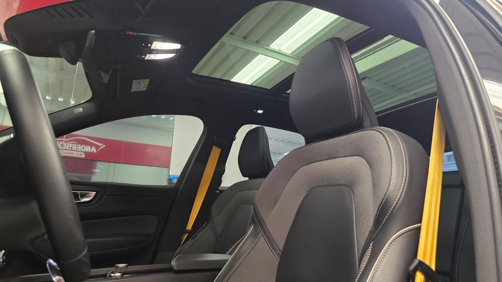 XC60 T8 a venda na Anderson Multimarcas