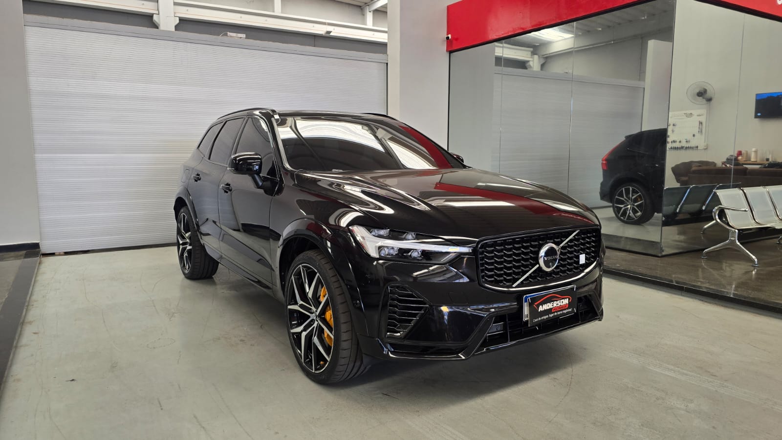 XC60 T8 a venda na Anderson Multimarcas