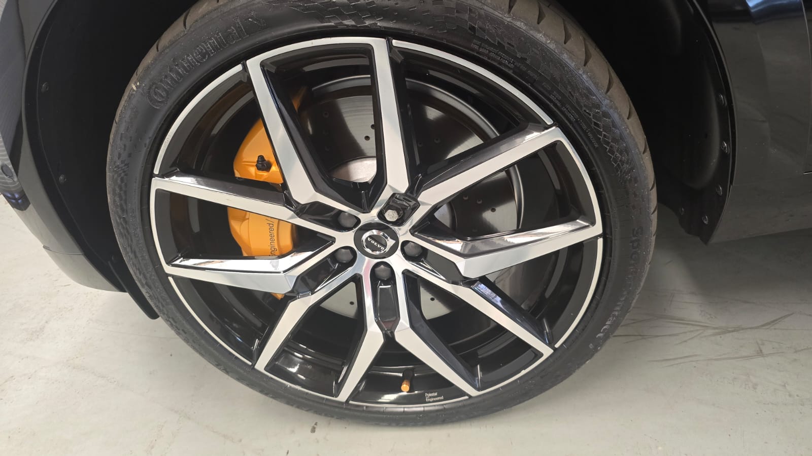 XC60 T8 a venda na Anderson Multimarcas