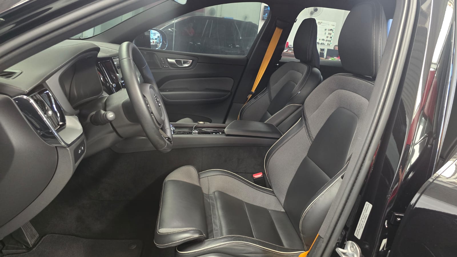 XC60 T8 a venda na Anderson Multimarcas