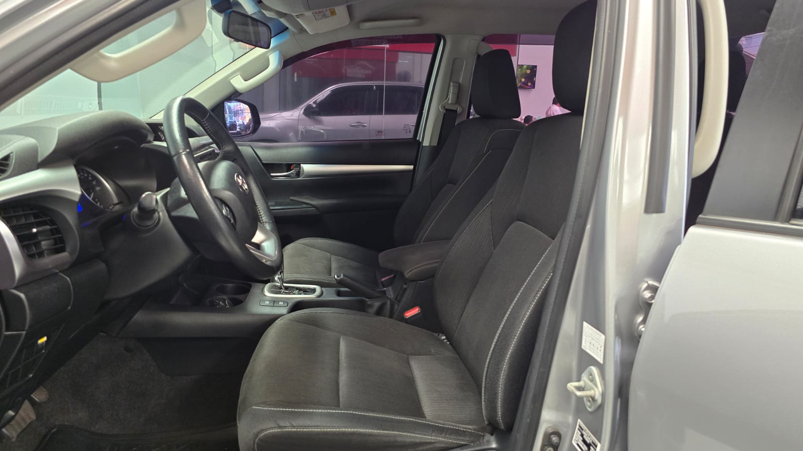 HILUX CD a venda na Anderson Multimarcas