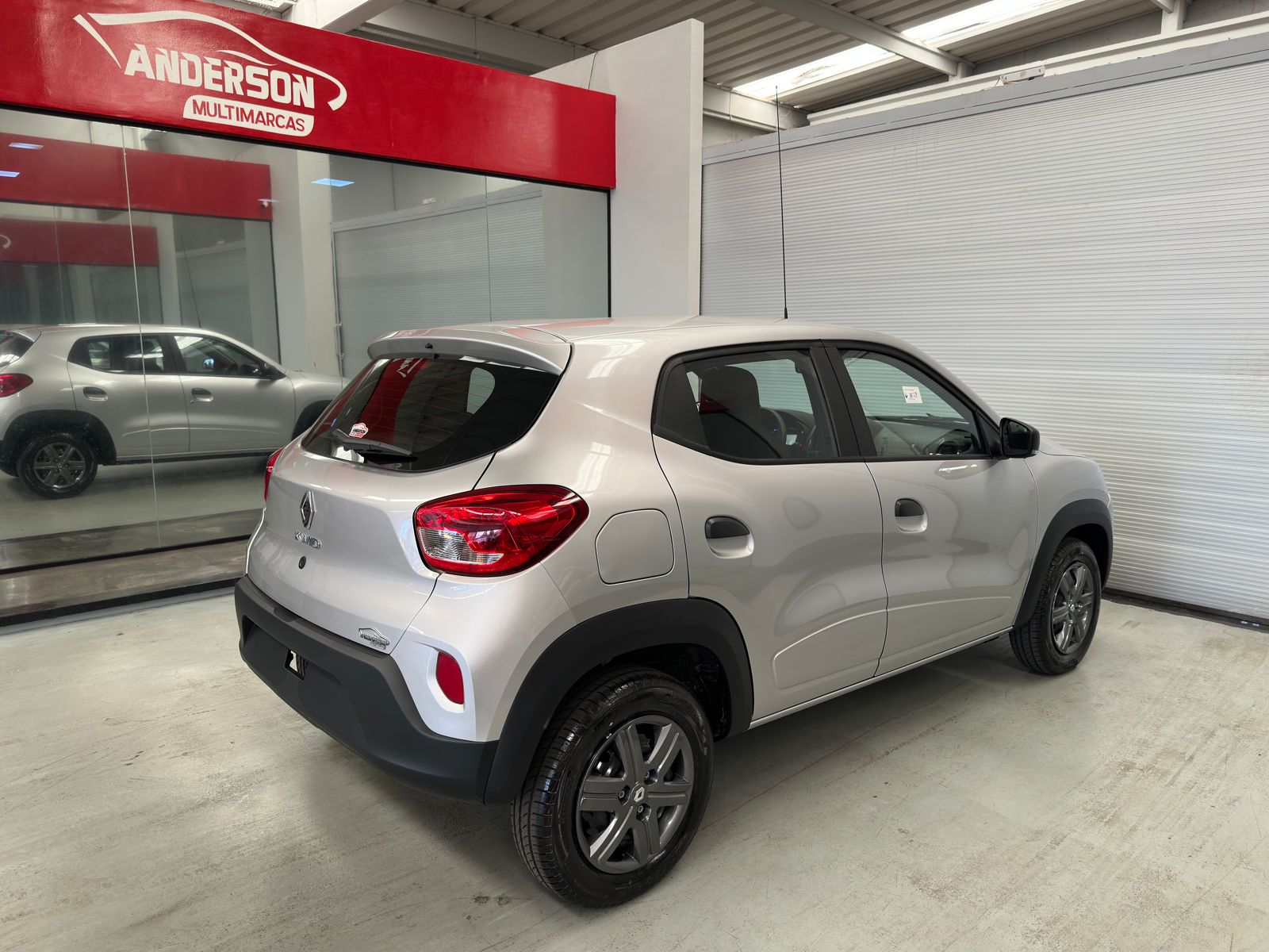 KWID ZEN a venda na Anderson Multimarcas