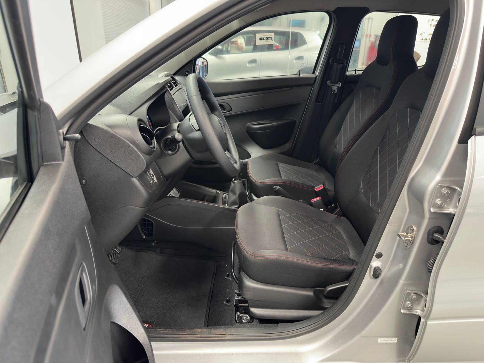 KWID ZEN a venda na Anderson Multimarcas