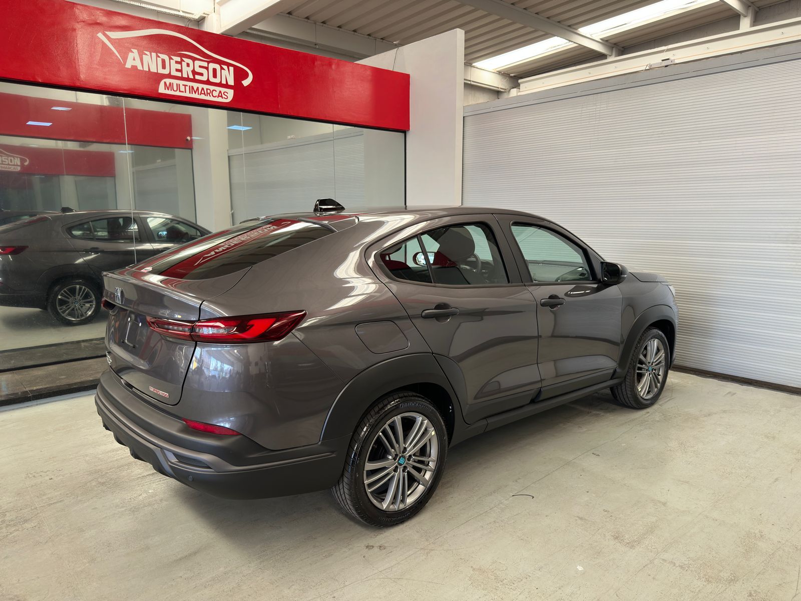FASTBACK TURBO 200 a venda na Anderson Multimarcas