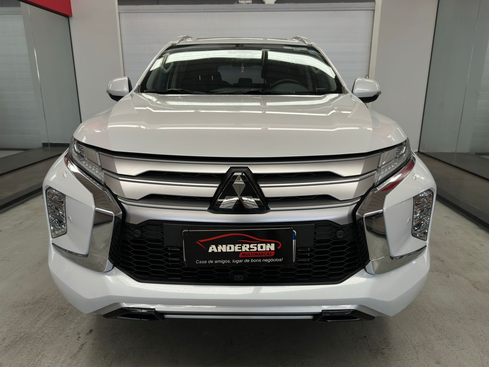 PAJERO SPORT ORT LEGND a venda na Anderson Multimarcas