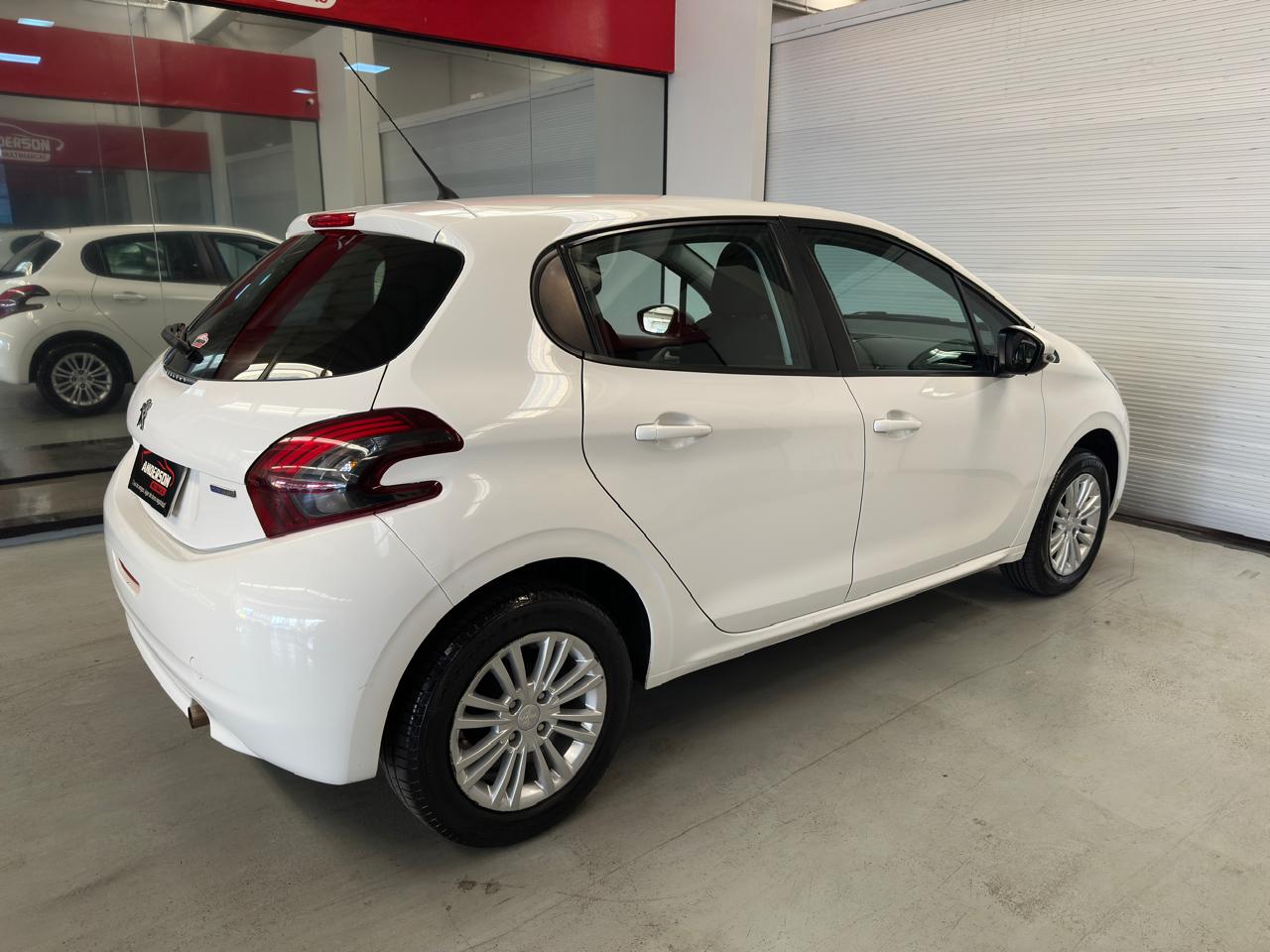 PEUGEOT 208 ACT PACK MT a venda na Anderson Multimarcas