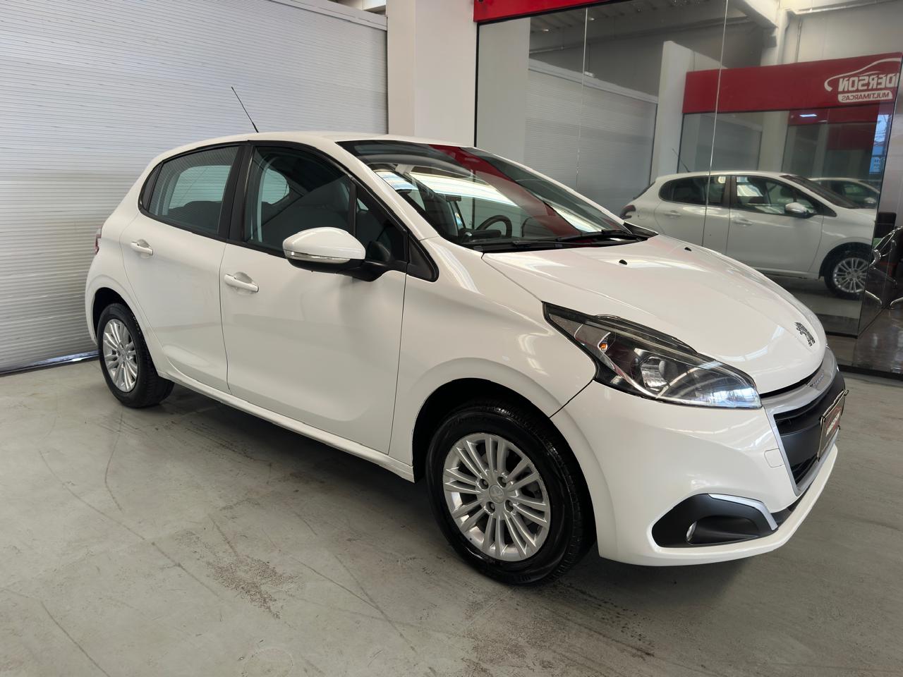 PEUGEOT 208 ACT PACK MT