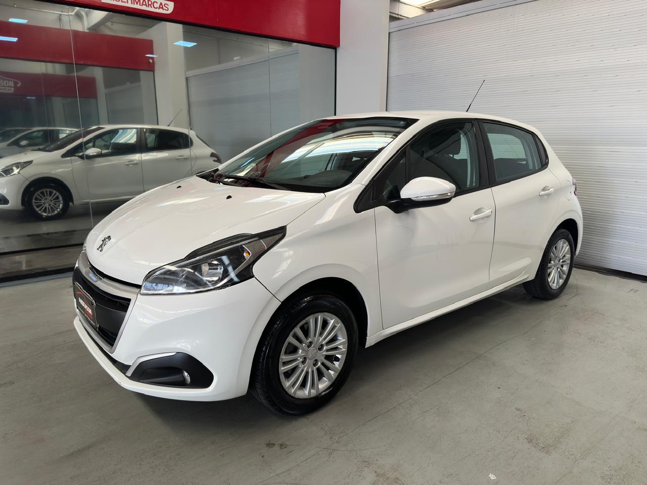 PEUGEOT 208 ACT PACK MT a venda na Anderson Multimarcas