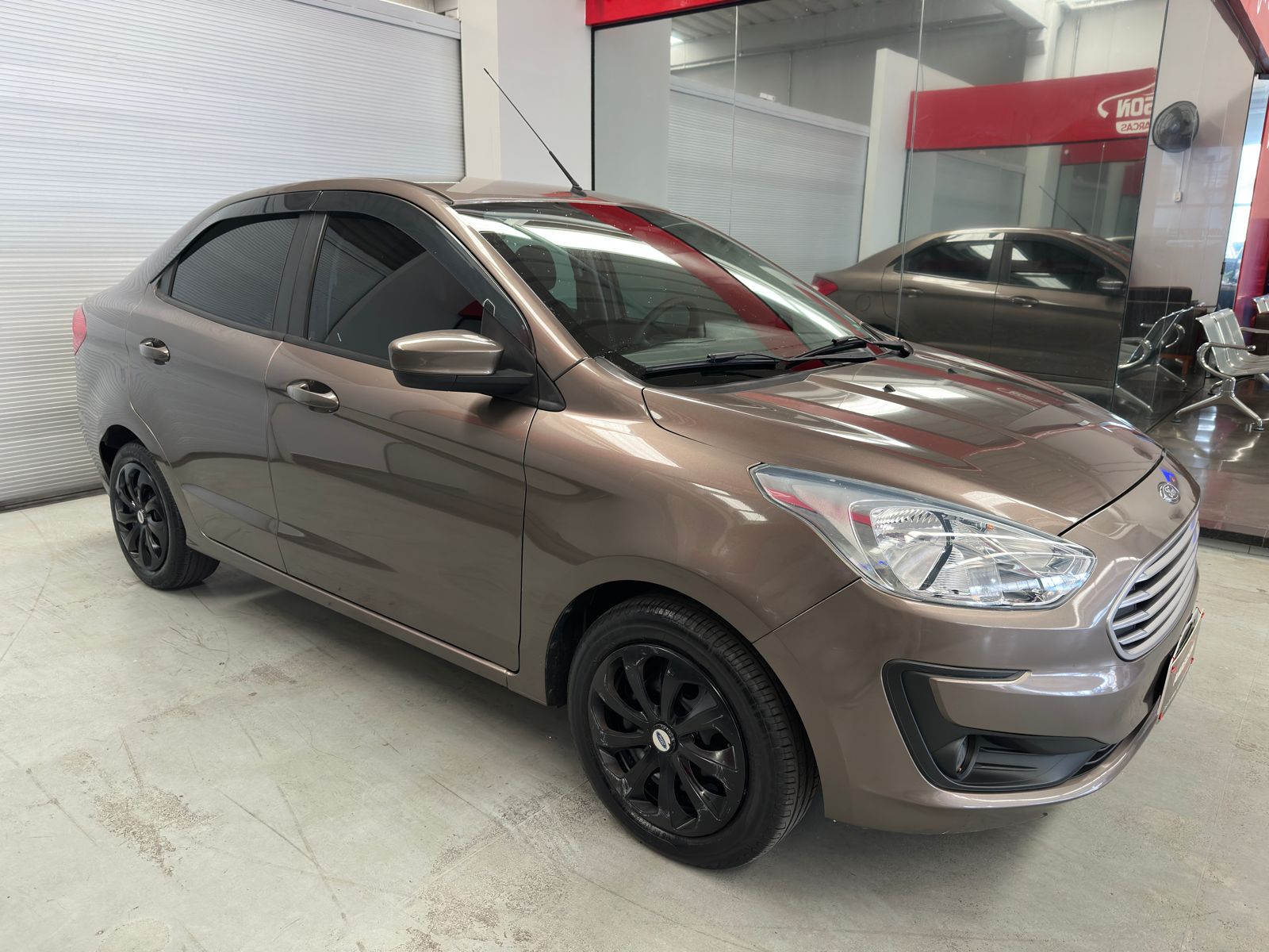 KA+ SE AT 1.5 SEDAN C