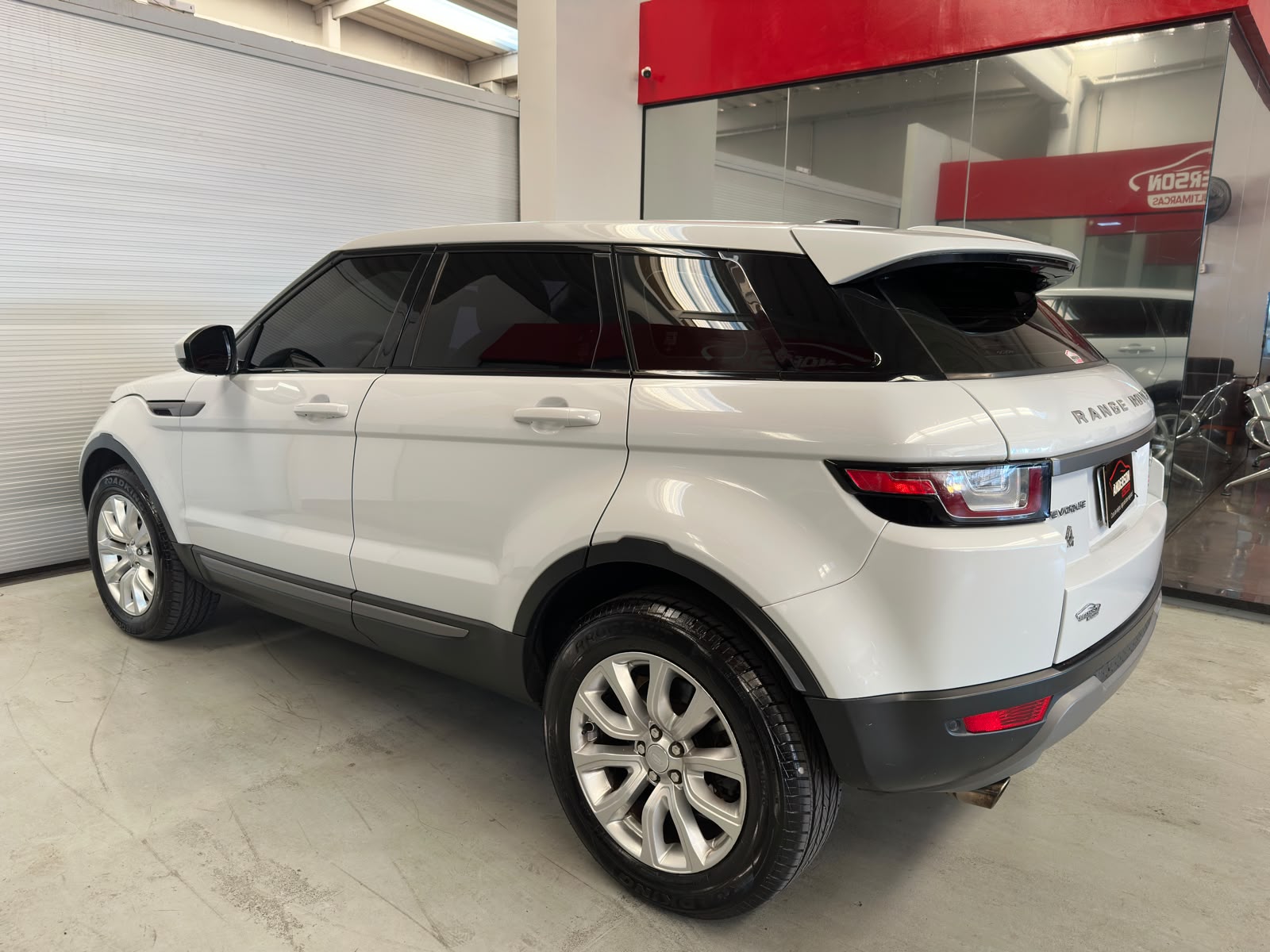 RANGE ROVER EVOQUE a venda na Anderson Multimarcas