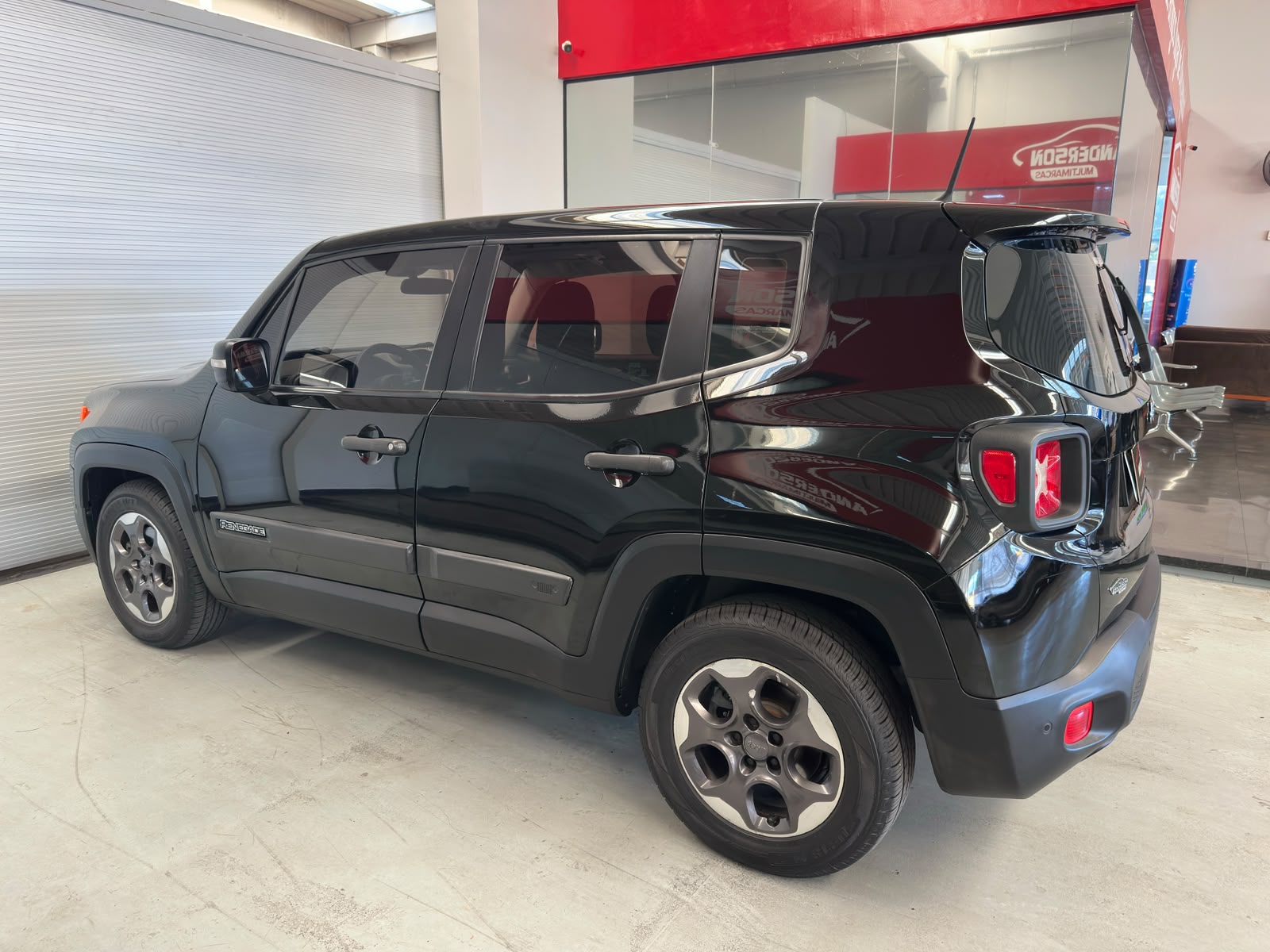 RENEGADE SPORT AT a venda na Anderson Multimarcas