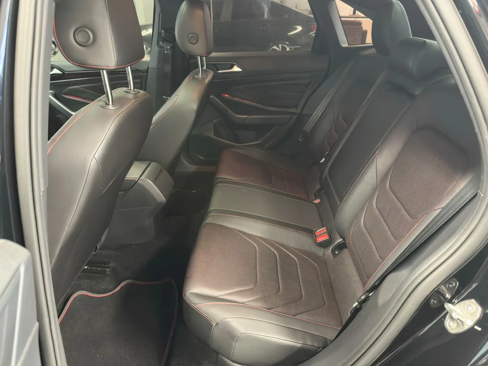 Volkswagen JETTA GLI a venda na Anderson Multimarcas
