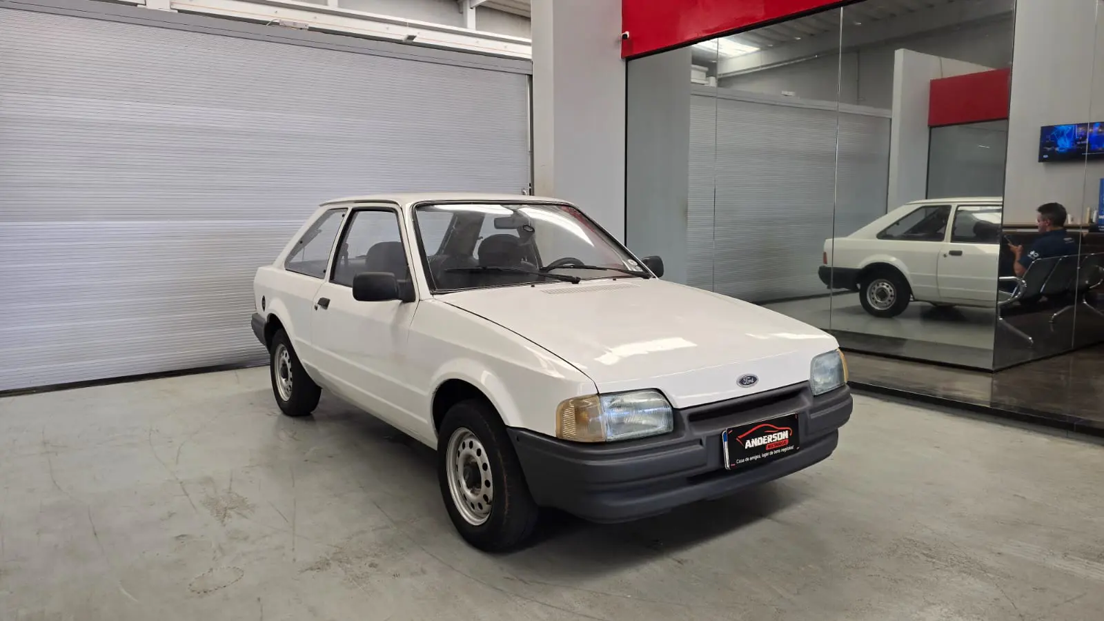 Ford ESCORT L a venda na Anderson Multimarcas