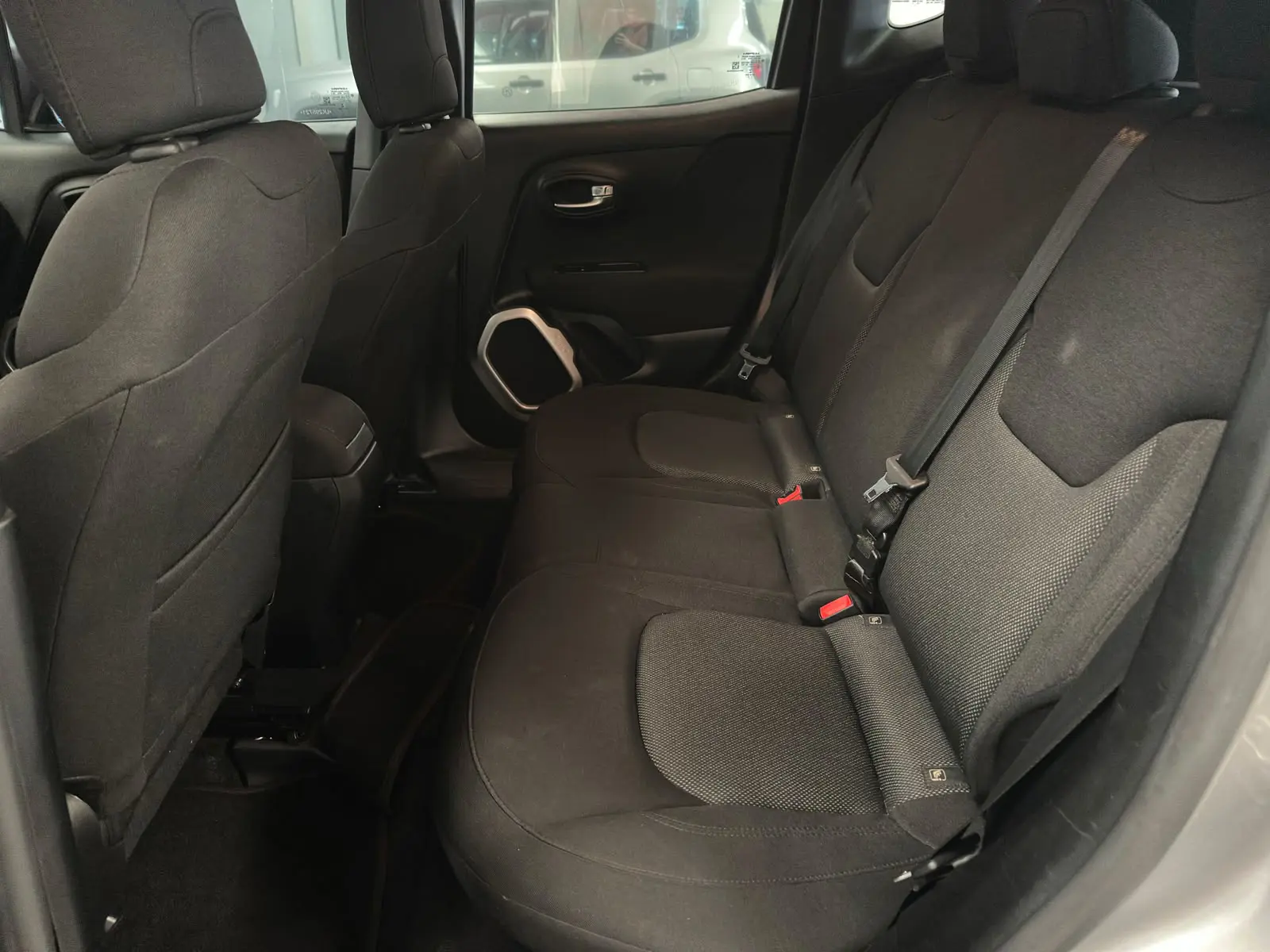 Jeep RENEGADE 1.8 AT a venda na Anderson Multimarcas