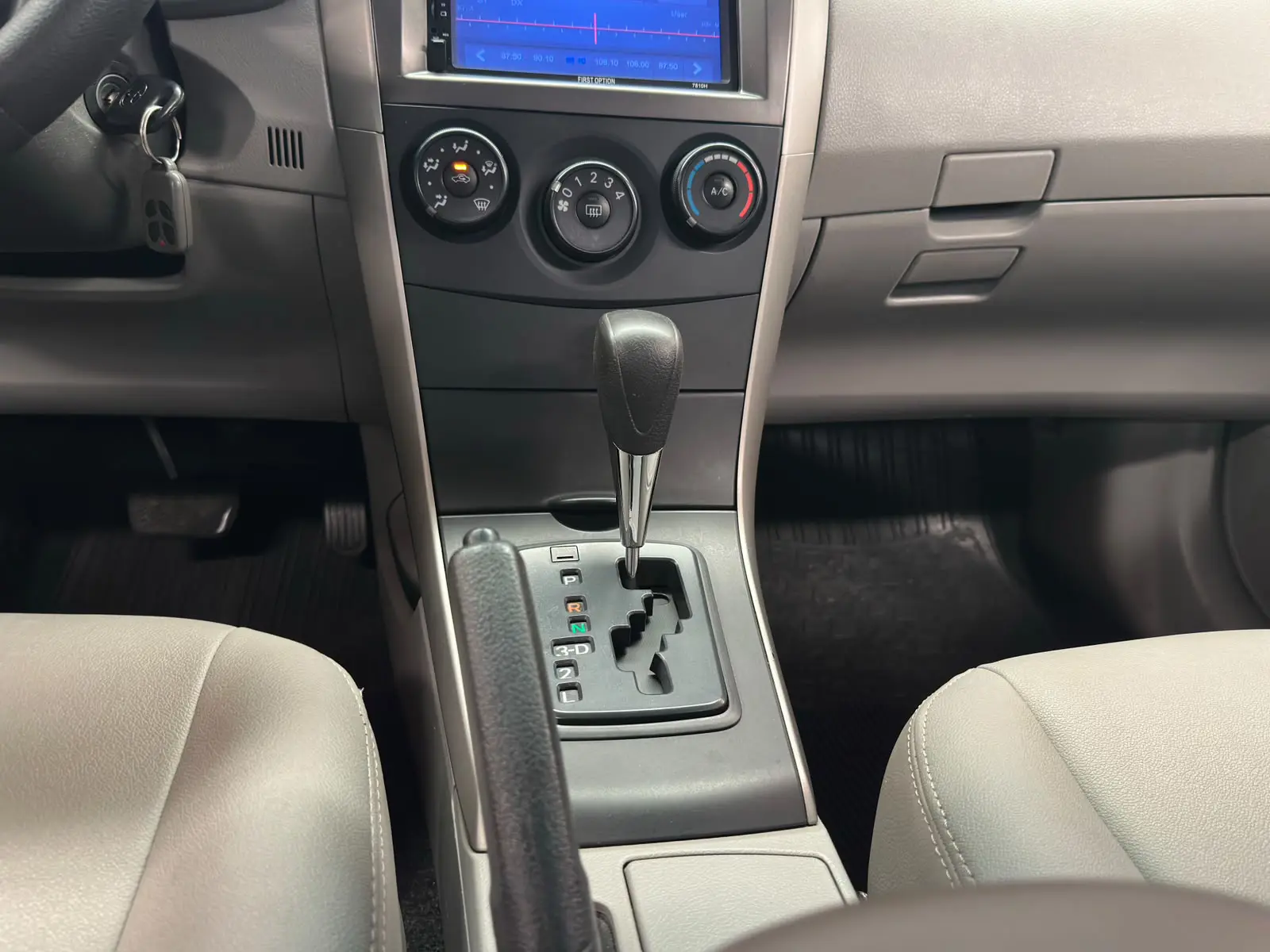 Toyota COROLLA XLI18FLEX a venda na Anderson Multimarcas