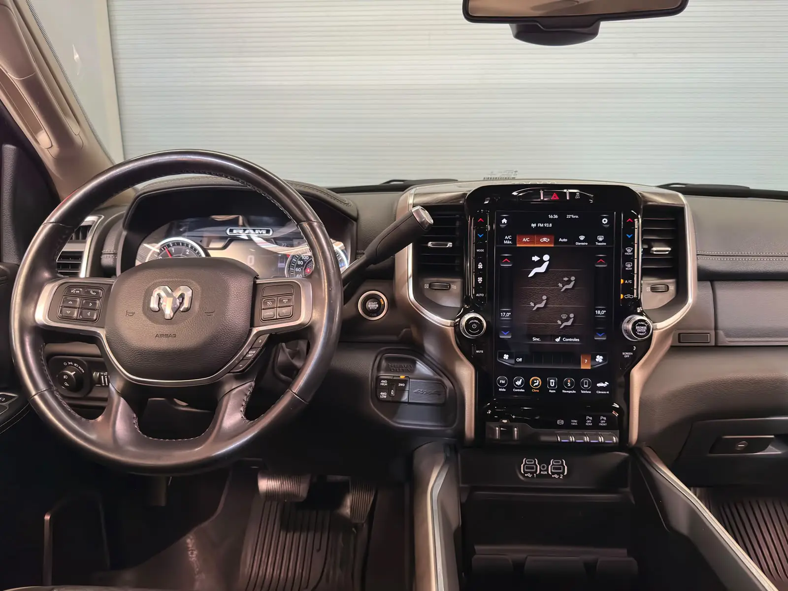 RAM RAMPAGE LARAMIE  2500 a venda na Anderson Multimarcas