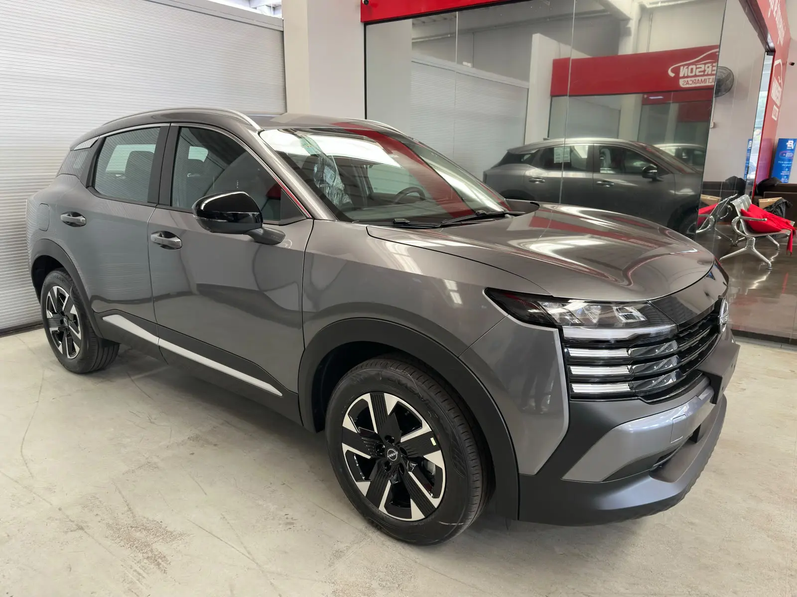 Nissan KICKS T 220 a venda na Anderson Multimarcas