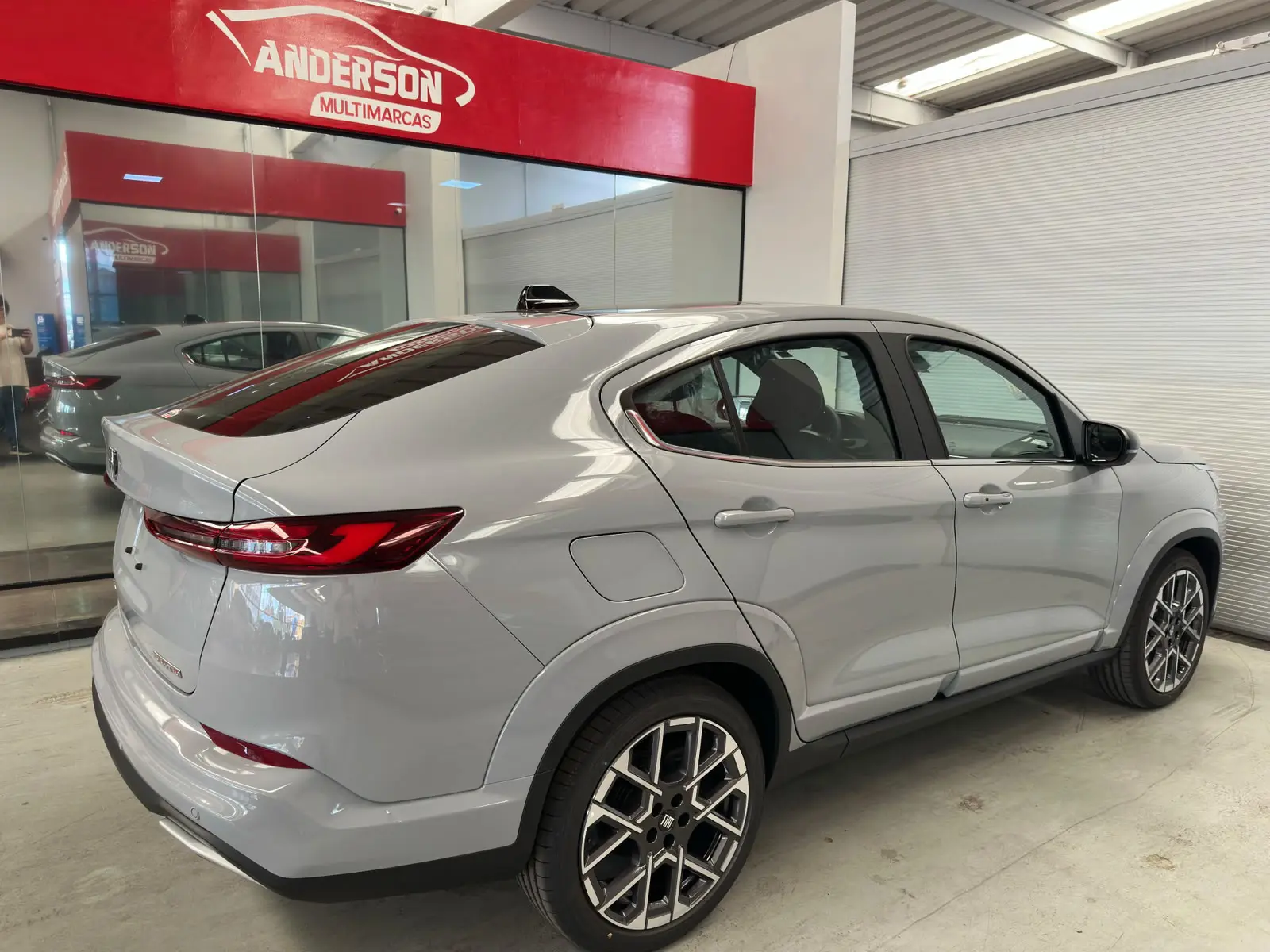 Fiat FASTBACK LIMITED ED a venda na Anderson Multimarcas