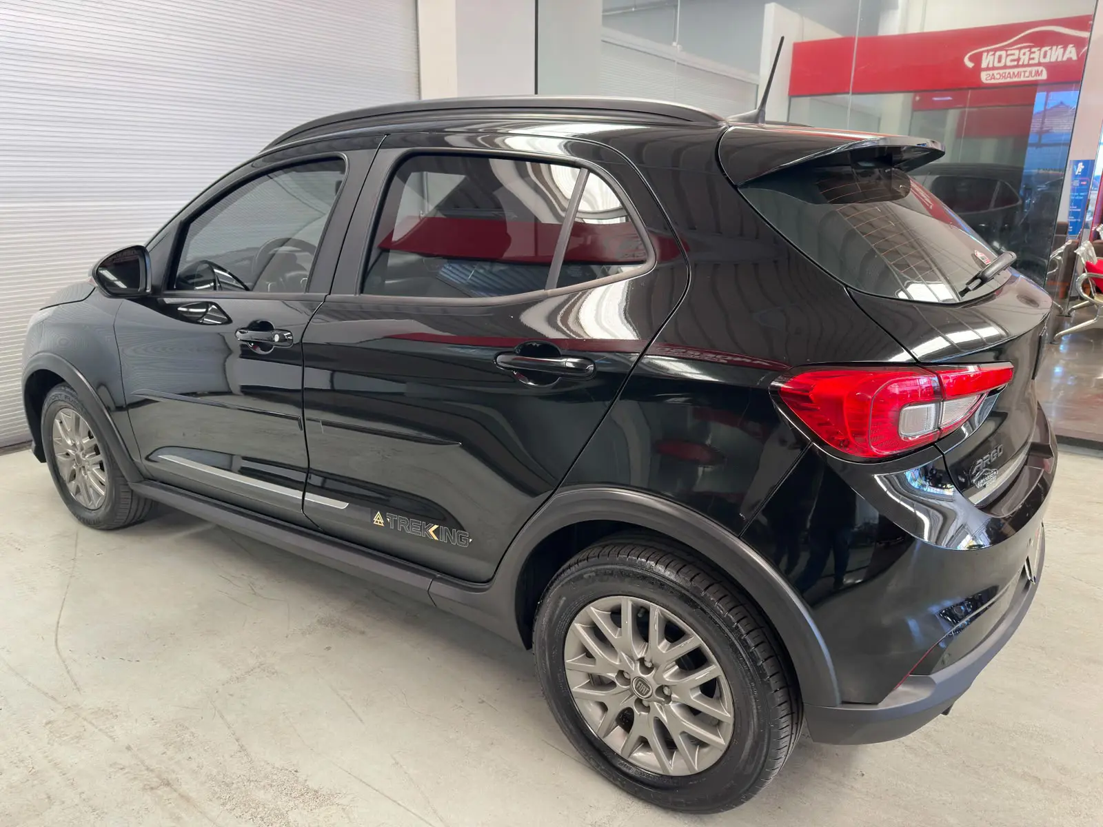 Fiat ARGO TREKKING a venda na Anderson Multimarcas