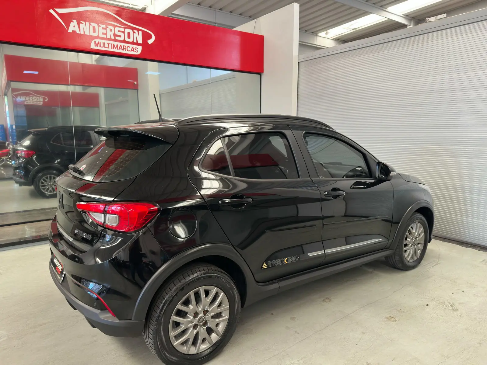 Fiat ARGO TREKKING a venda na Anderson Multimarcas