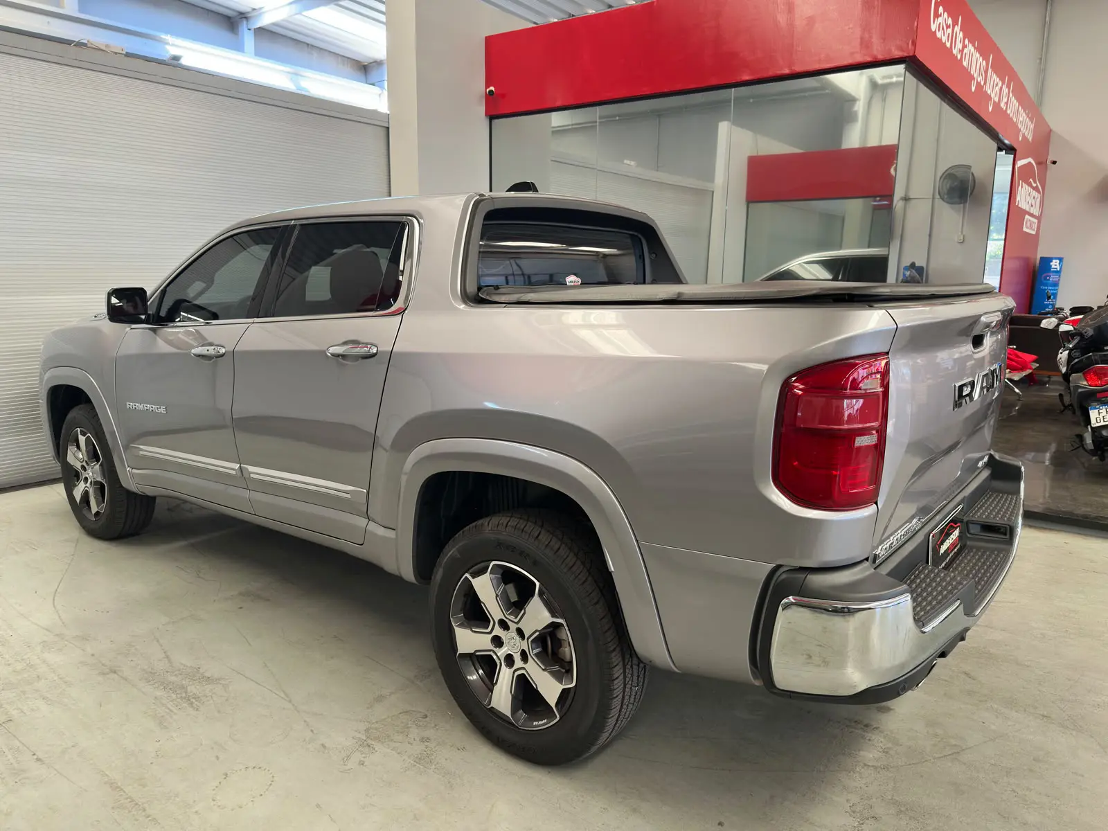 RAM RAMPAGE LARAMIE GAS a venda na Anderson Multimarcas