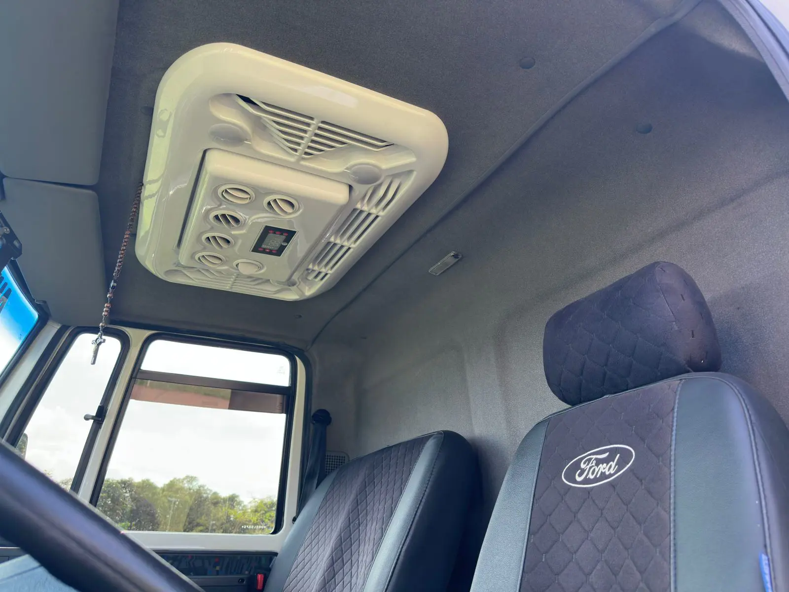 Ford GUINCHO CARGO 816 S a venda na Anderson Multimarcas