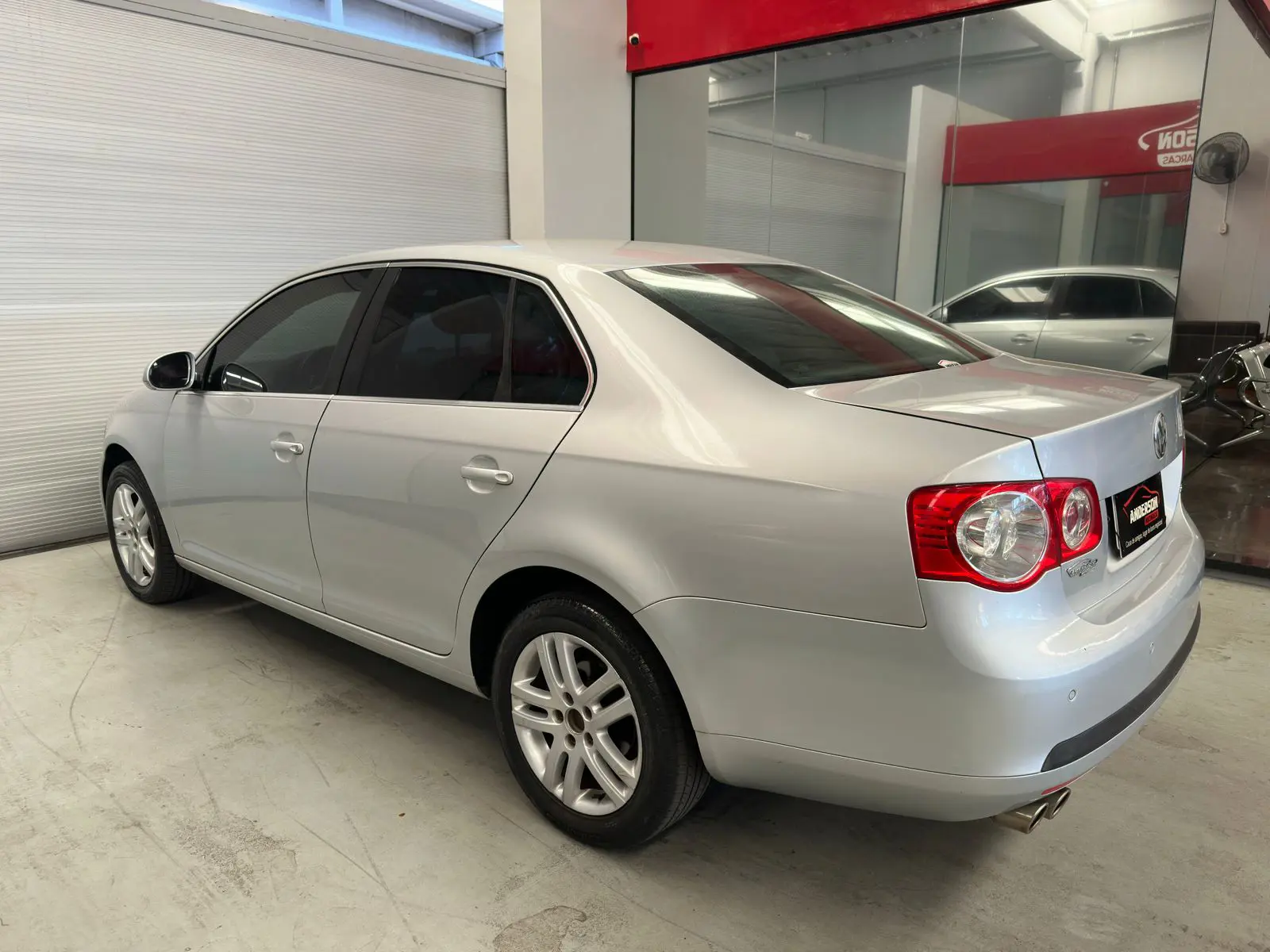 Volkswagen JETTA a venda na Anderson Multimarcas