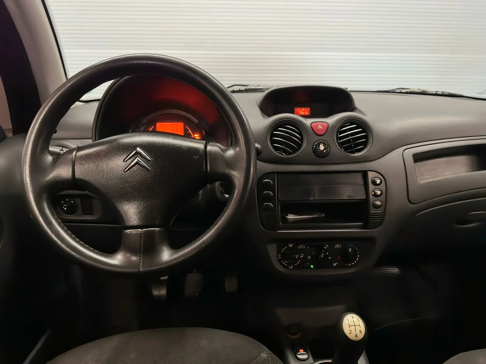 Citroën C3 GLX 1.4 a venda na Anderson Multimarcas