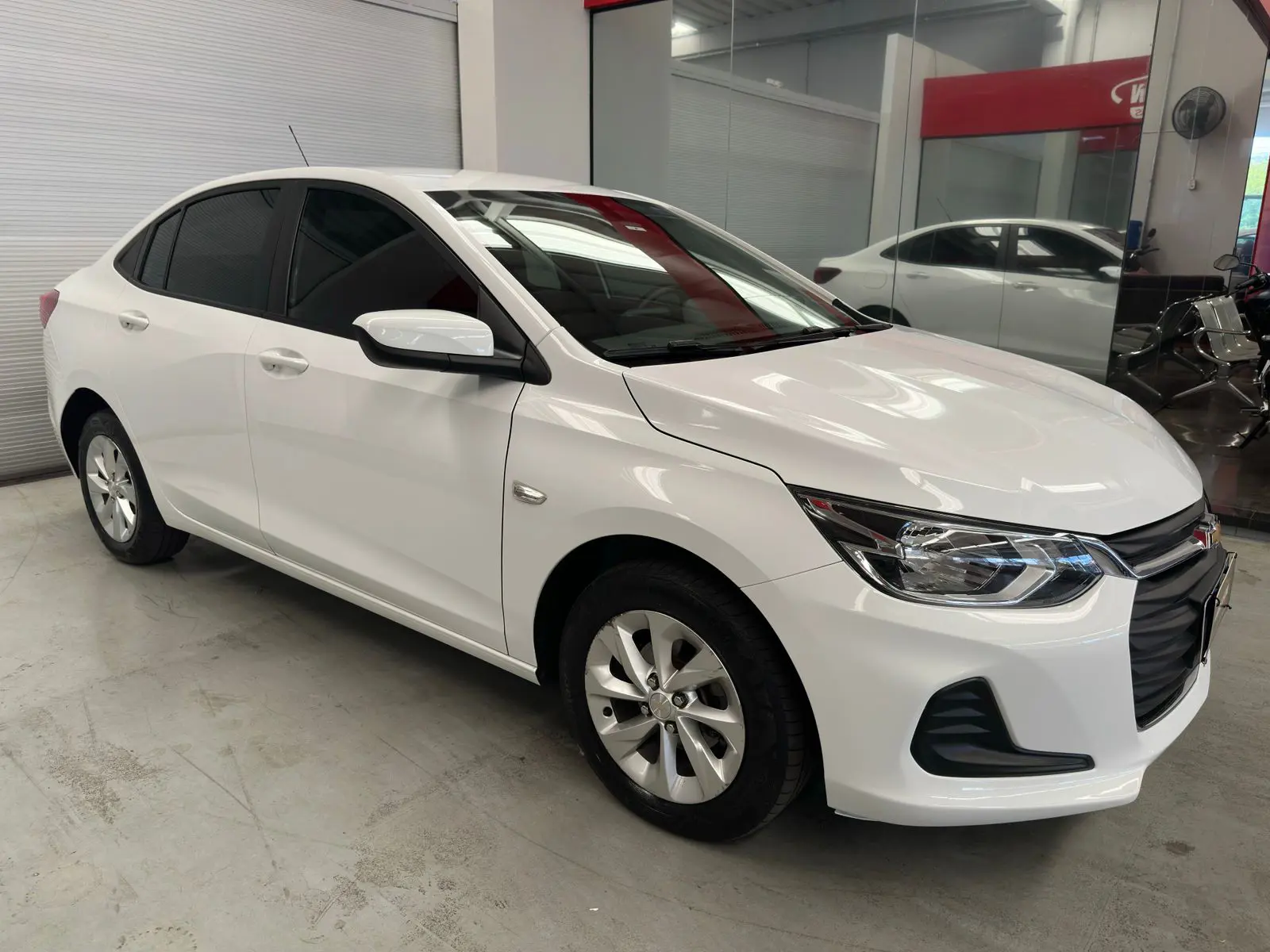 Chevrolet ONIX PLUS 1.0MT LT2 a venda na Anderson Multimarcas