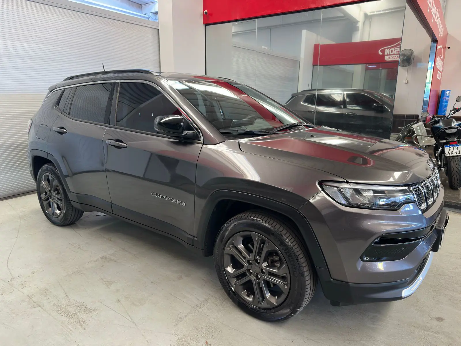 Jeep COMPASS LONG TF a venda na Anderson Multimarcas