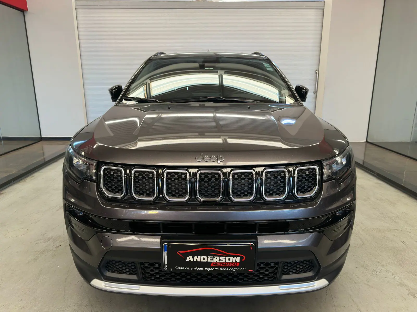 Jeep COMPASS LONG TF a venda na Anderson Multimarcas