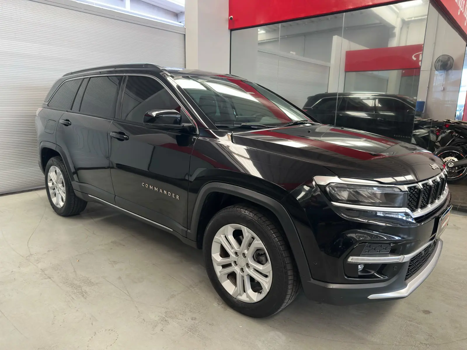 Jeep COMMANDER LONGITUDE a venda na Anderson Multimarcas