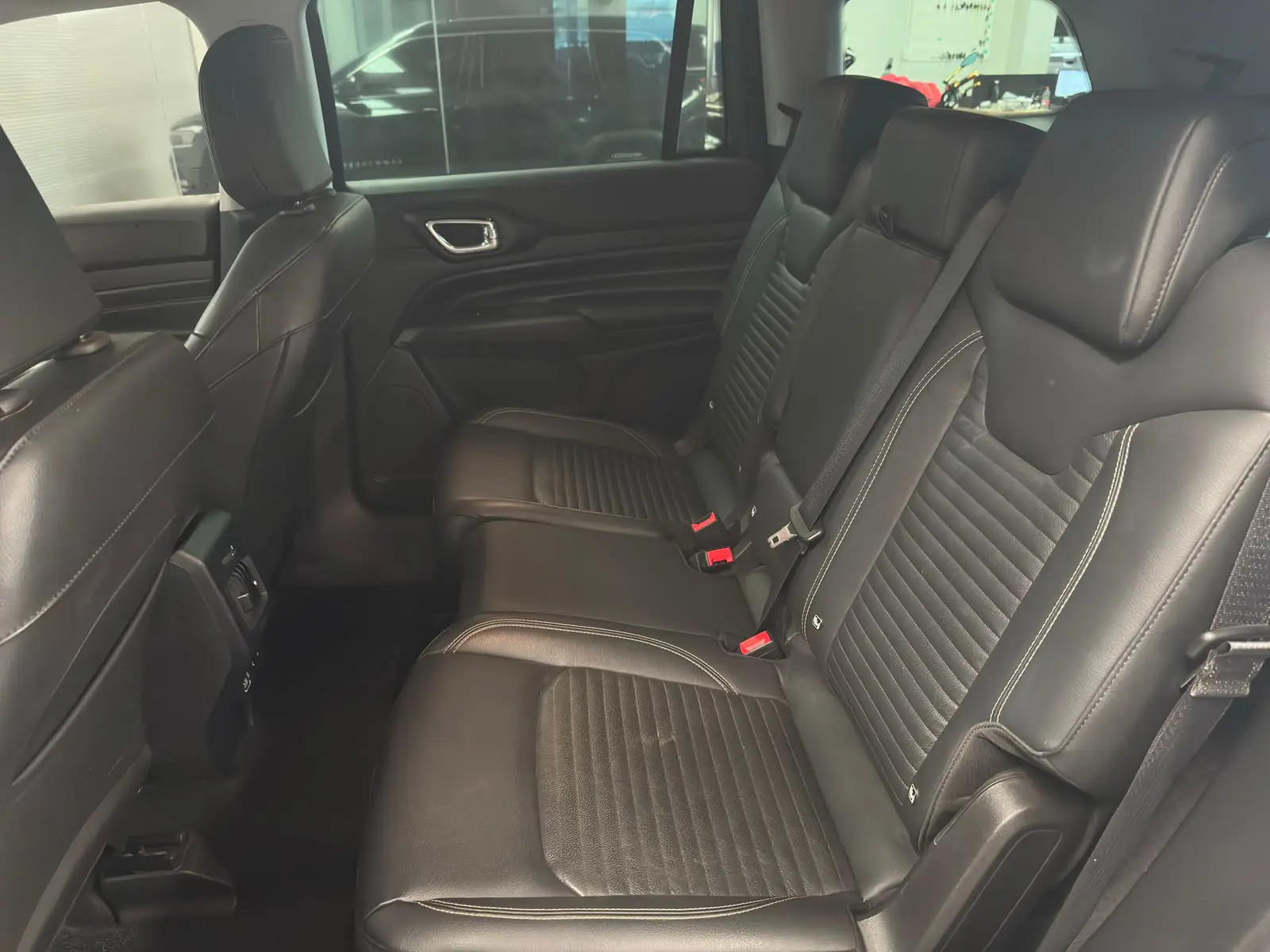 Jeep COMMANDER LONGITUDE a venda na Anderson Multimarcas