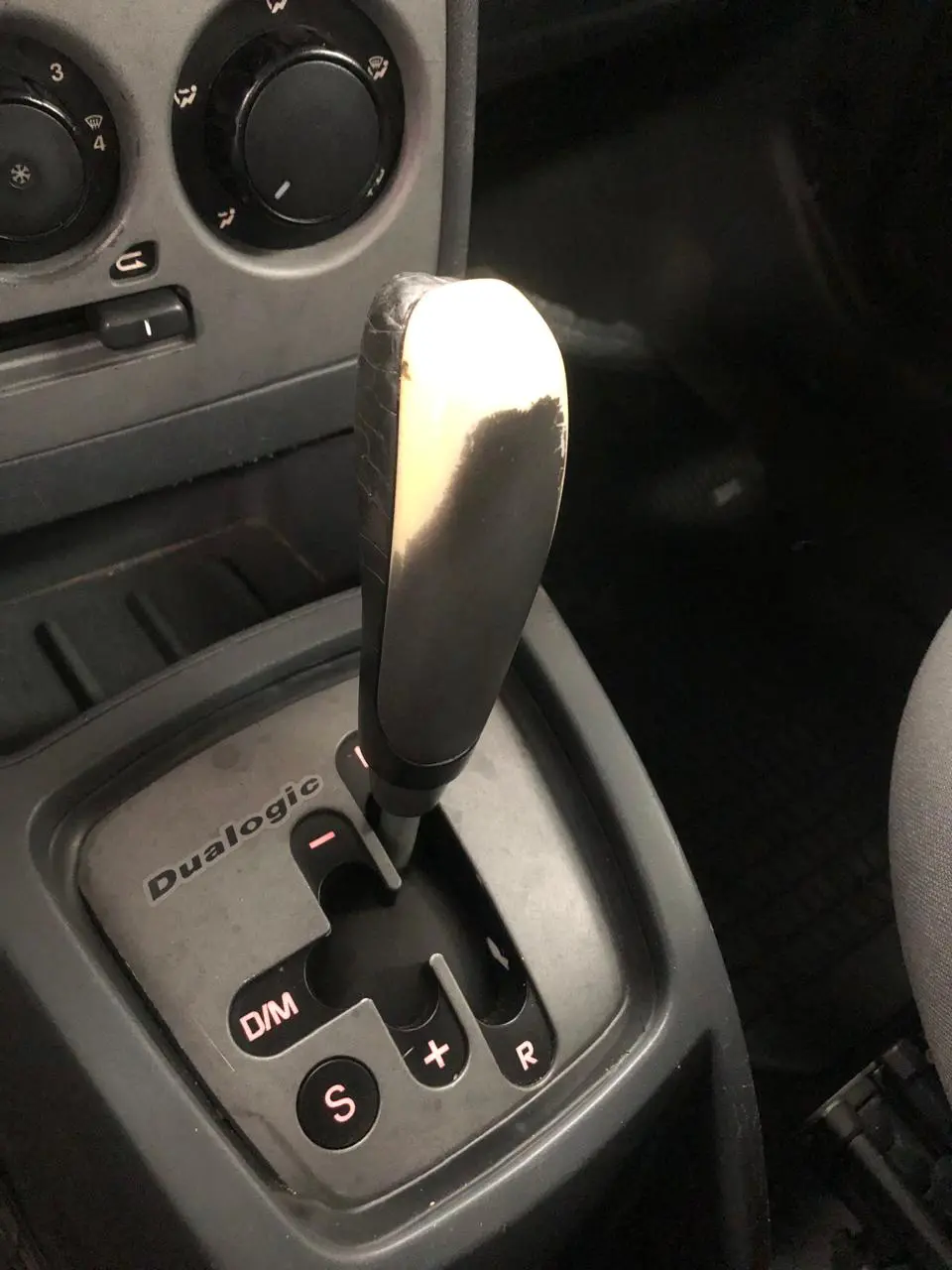 Fiat IDEIA ADVENTURE DUAL a venda na Anderson Multimarcas