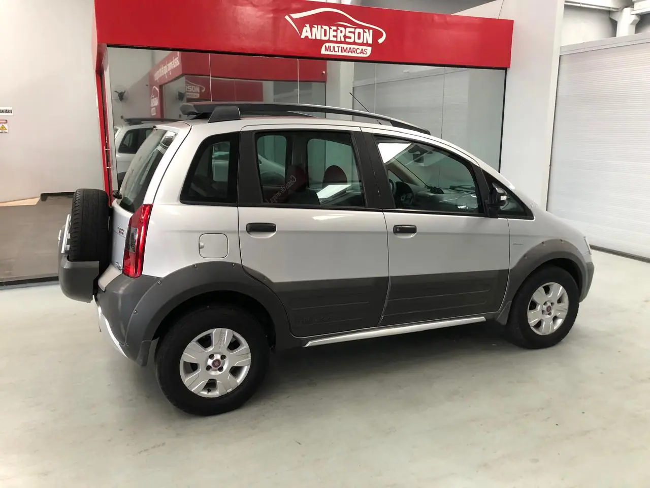 Fiat IDEIA ADVENTURE DUAL a venda na Anderson Multimarcas