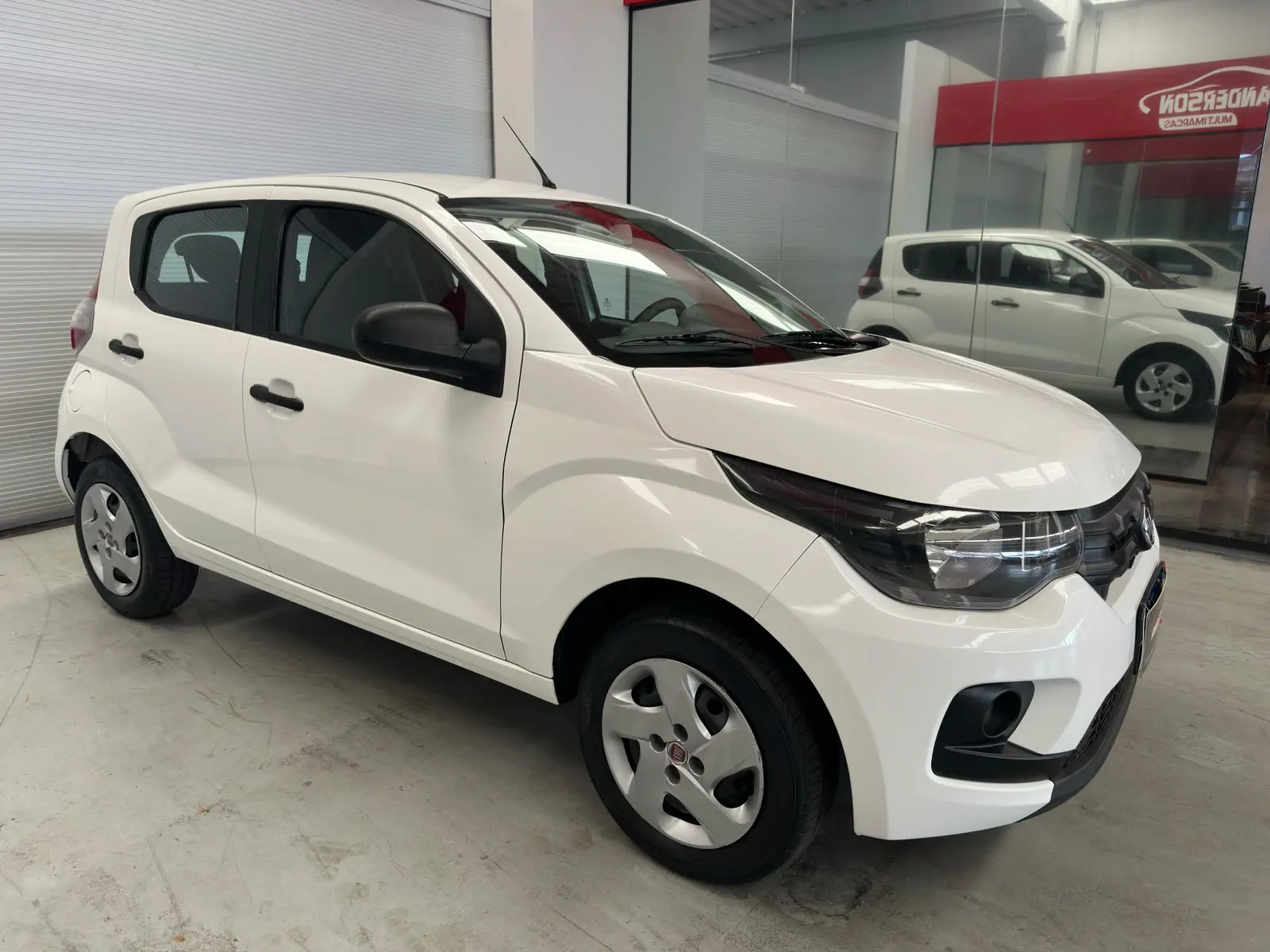 Fiat MOBI LIKE a venda na Anderson Multimarcas