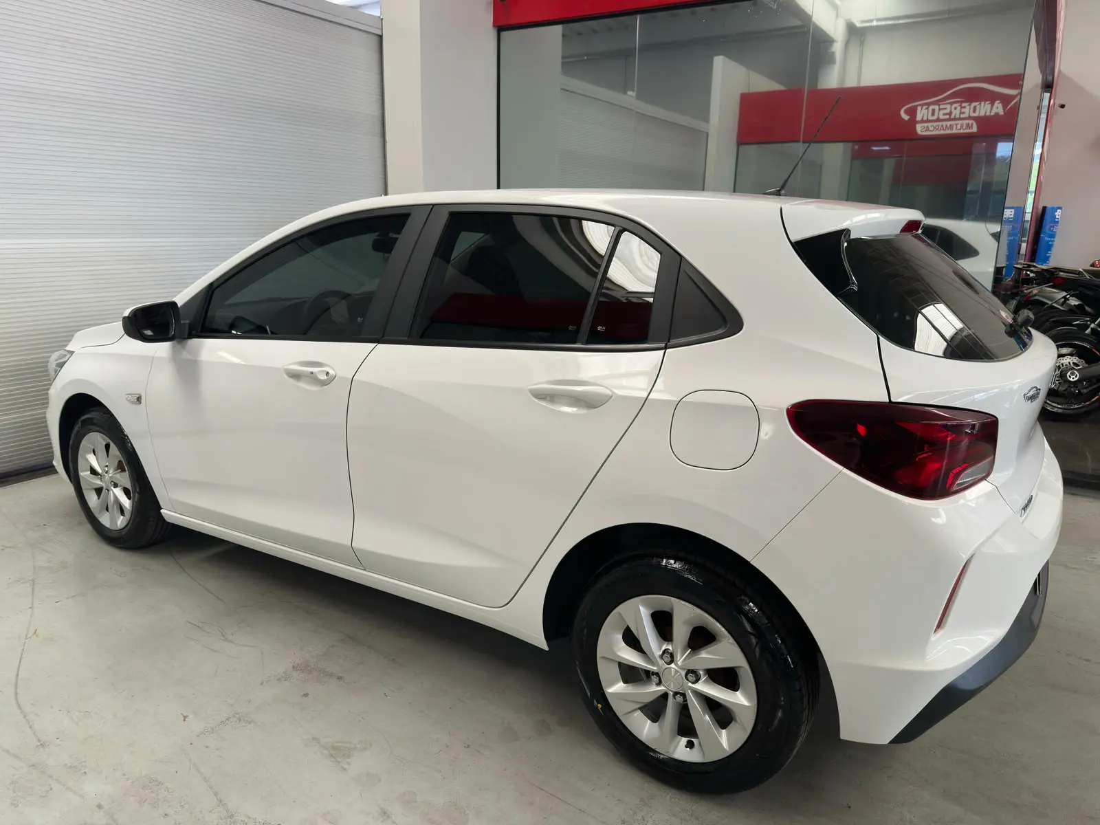 Chevrolet ONIX MT LT2 a venda na Anderson Multimarcas