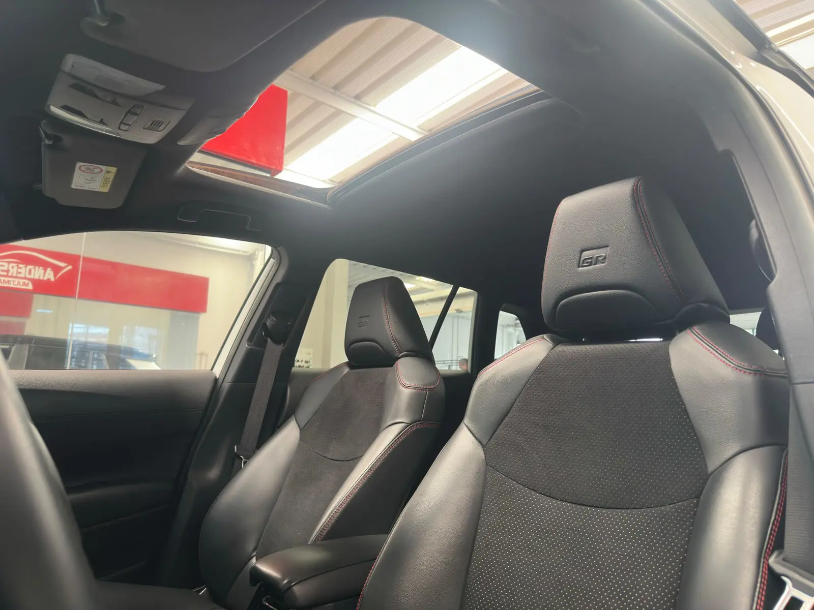 Toyota COROLLA CROOS GRS a venda na Anderson Multimarcas
