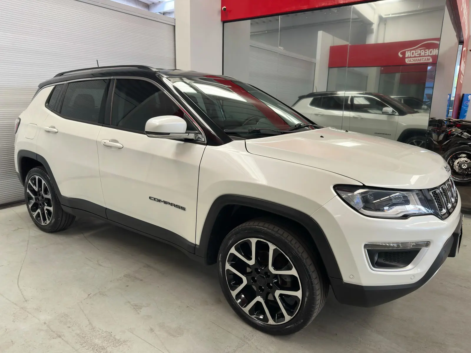 Jeep COMPASS LIMITED D a venda na Anderson Multimarcas