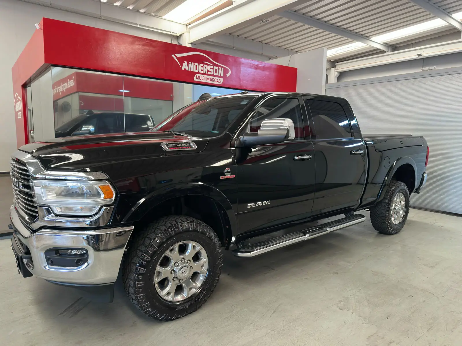 RAM 2500 LARAMIE