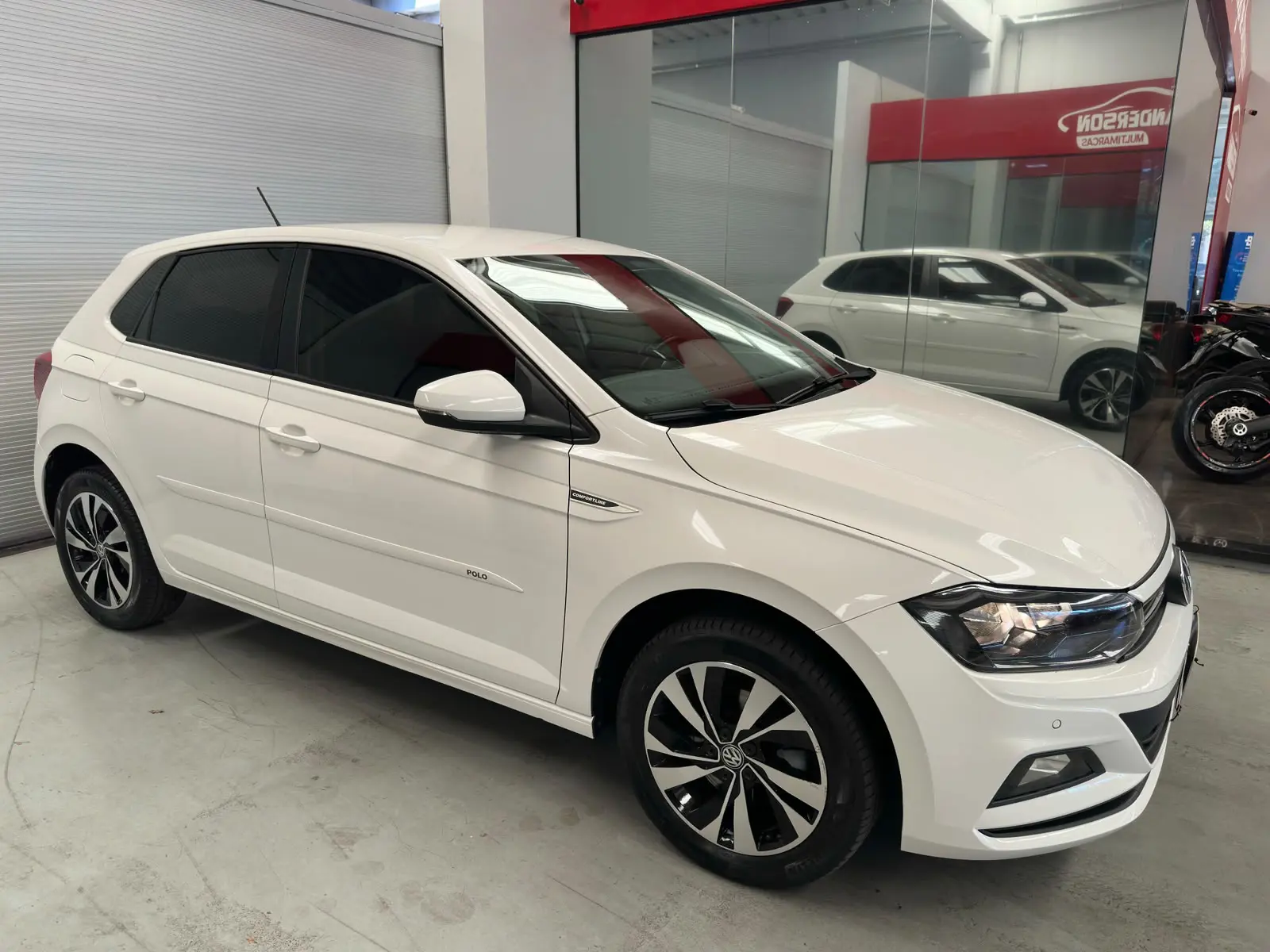Volkswagen POLO CL ADA a venda na Anderson Multimarcas