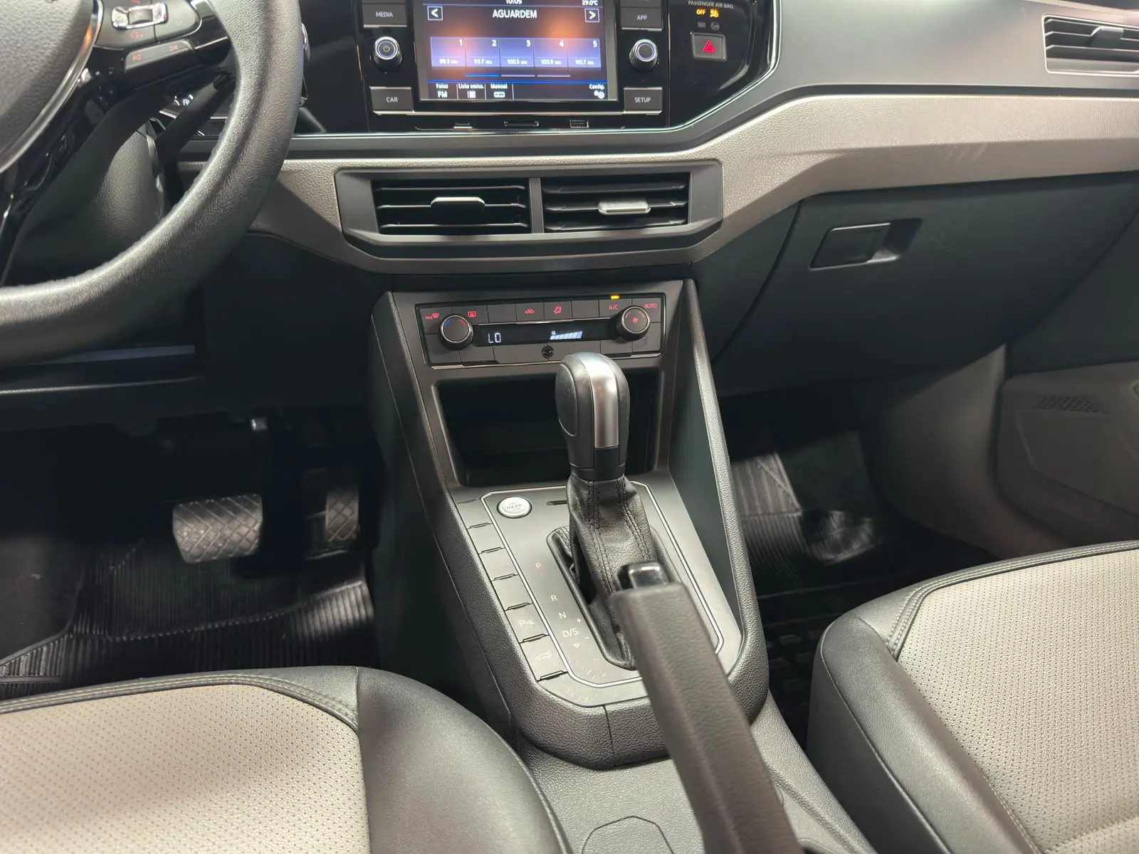 Volkswagen POLO CL ADA a venda na Anderson Multimarcas