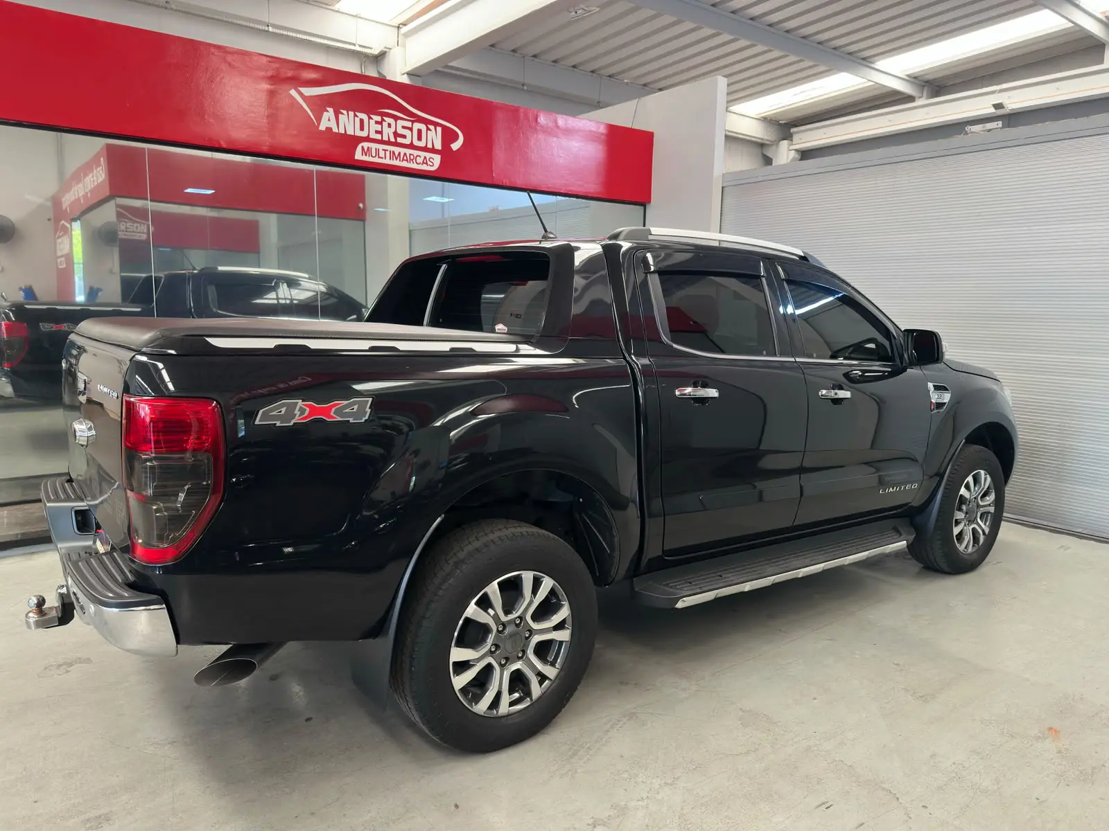 Ford RANGER LIMITED a venda na Anderson Multimarcas