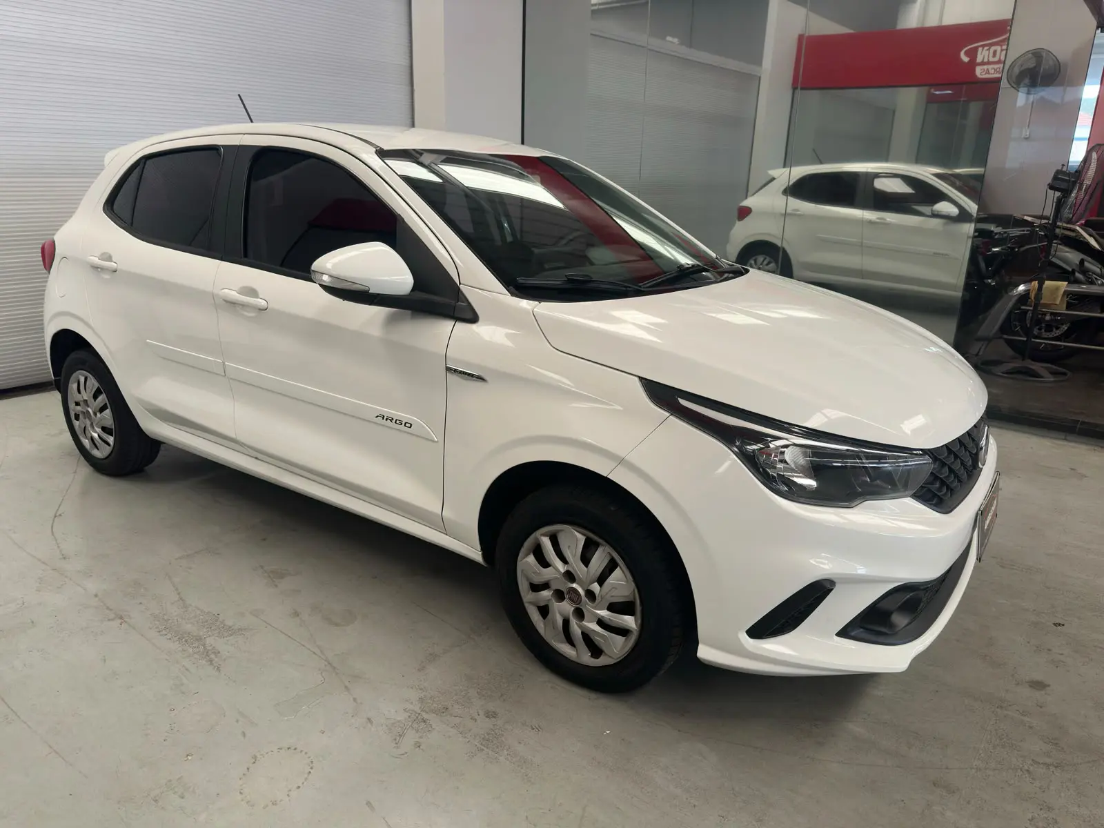 Fiat ARGO DRIVE a venda na Anderson Multimarcas